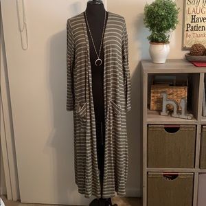 a lularoe cardigan